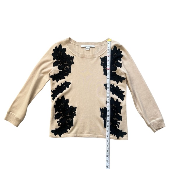 Diane von Furstenberg Lace Appliqué Wool blend Sweater Sz Medium - Picture 8 of 9